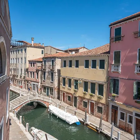 Ca' Dell'artista With Terrace Venice